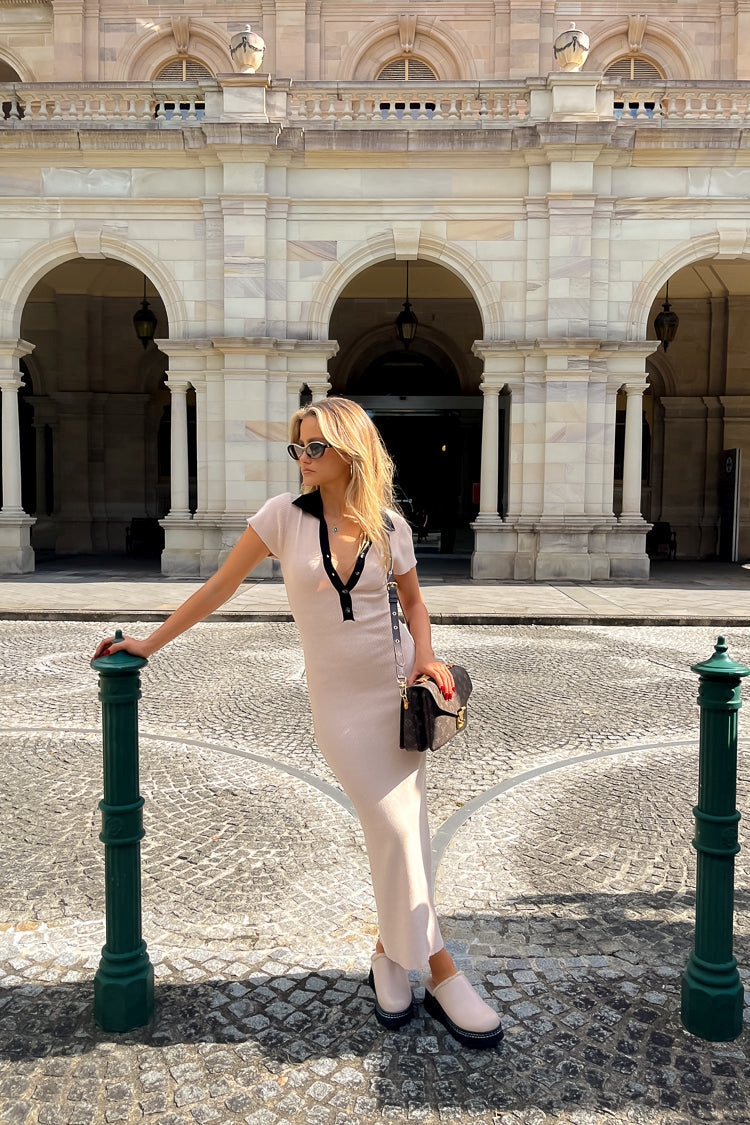Beige Contrast Collar Ribbed Knit Midi Dress